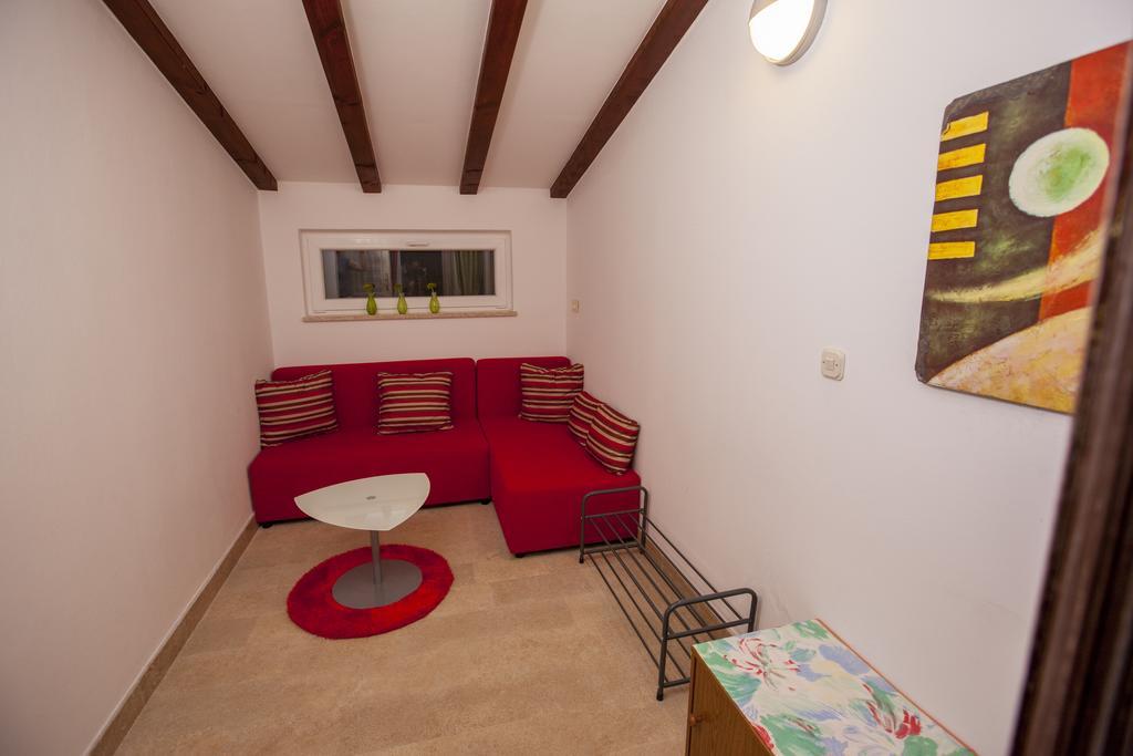 Apartments Villa Ban Rovinj Quarto foto