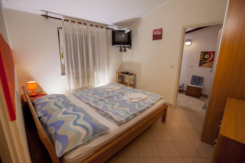 Apartments Villa Ban Rovinj Quarto foto